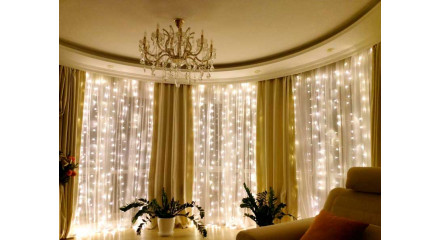 Як повісити гірлянду на вікно: 7 ідей до Нового року